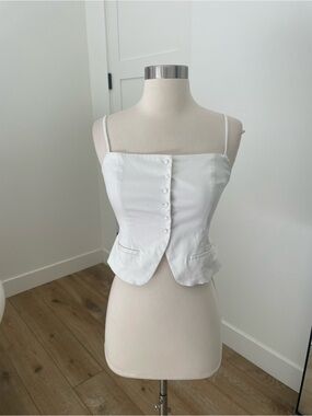 MAJORELLE White Button-Front Spaghetti Strap Camisole